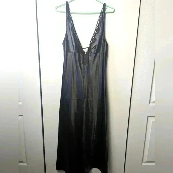 LA SENZA Sexy Night  Dress size medium Glossy black color sexy low-necked - Picture 1 of 8